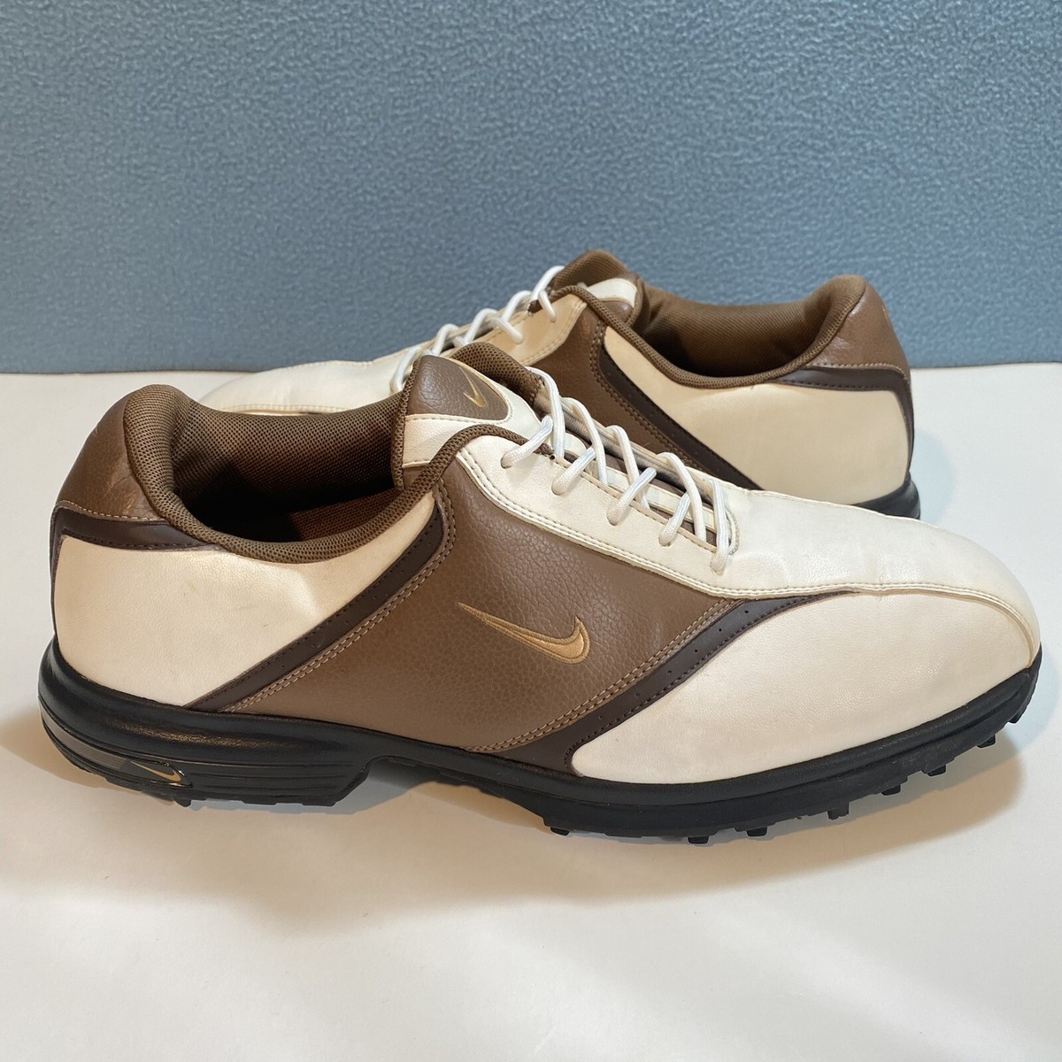 nike heritage golf shoes