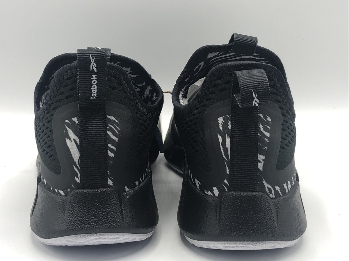 REEBOK WOMEN\'S ZIG SKY 2.0 SNEAKER, BLACK/WHITE, 9.5 US WOMEN reebok-floatzig-2-black-White-  main image 3