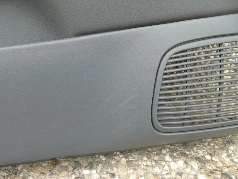 Panel de moldura de puerta delantera del conductor izquierdo L/F 1997 Nissan Altima xS-TOP-3 Foto 2 de 4