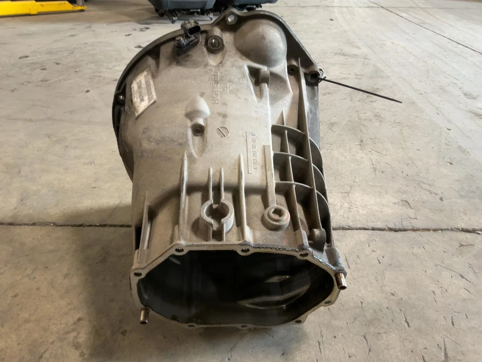 Carcasa campana transmisión delantera manual 6 velocidades Jeep TJ Wrangler 2005-2006 19911 Foto 4 de 4