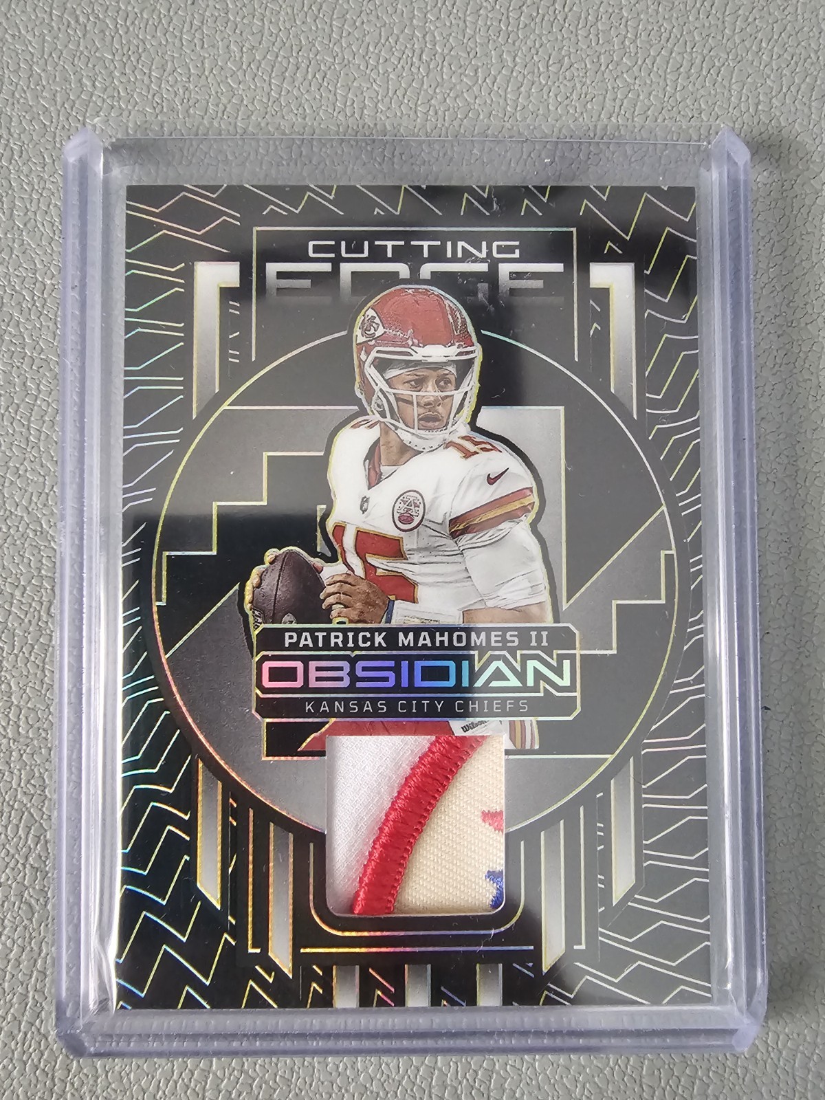 2023 Panini Obsidian Cutting Edge Yellow Electric Etch 3/10 Patrick Mahomes