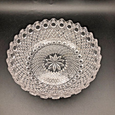 Beautiful pressed glass bowl in excellent vintage condition, jelly bowl trifle