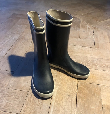 Schöne Kinder Gummistiefel Aigle 34, dunkelblau