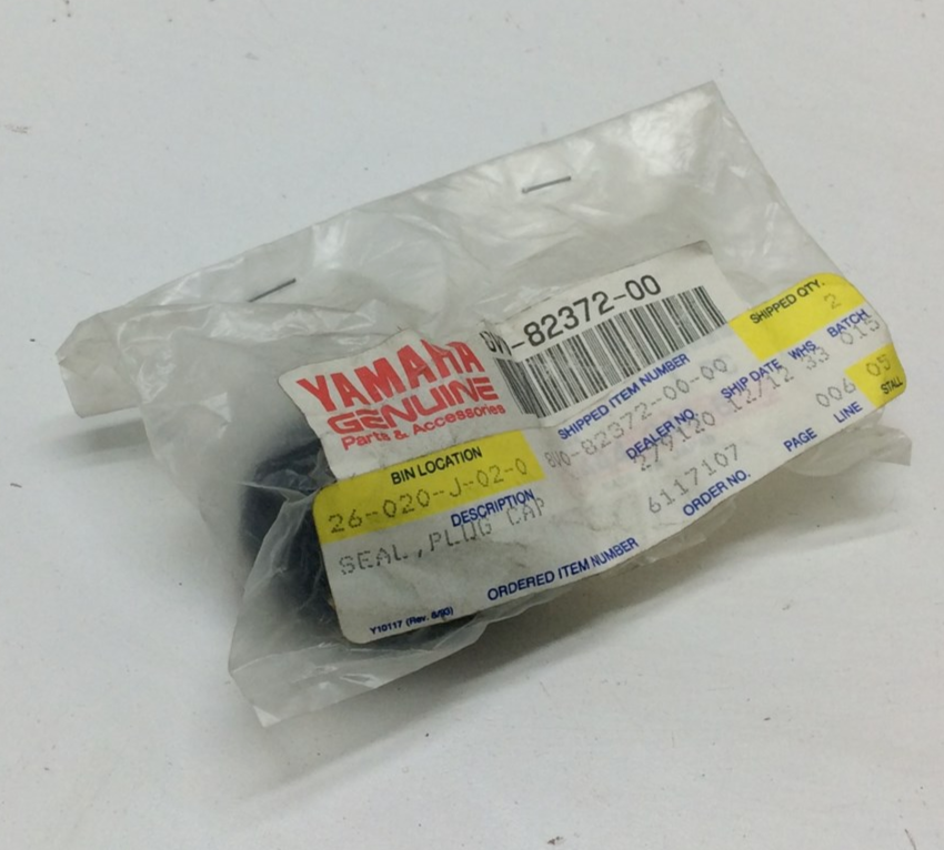 Yamaha NOS OEM Plug Cap Seal 480 Venture Phazer Deluxe 8V0-82372
