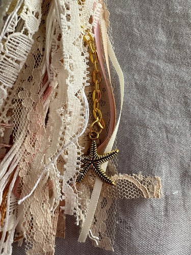 HANDCRAFTED SHABBY CHIC TASSEL, 8 in, shell, starfish *HANDMADE* junk journal+ - Picture 2 of 5