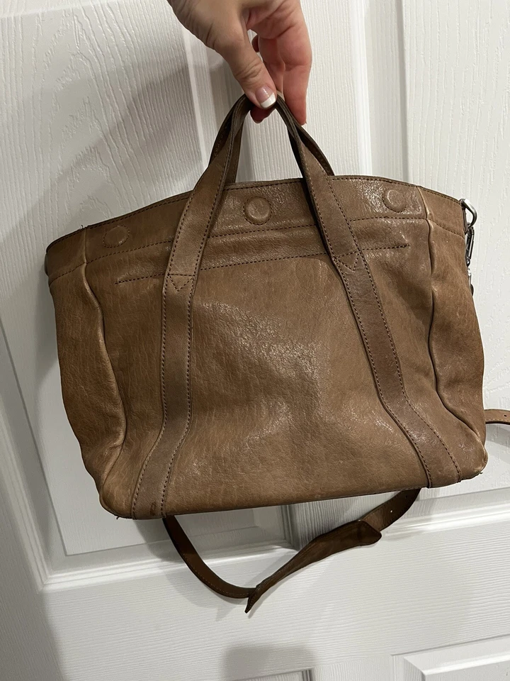 Bolso Bandolera Convertible Madewell Stockholm Cuero Taupe Foto 2 de 4