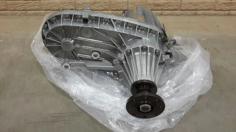 2003-2010 Ford F250,350,450,550 Super Duty Transfer Case Assembly OEM - Image 2 of 4