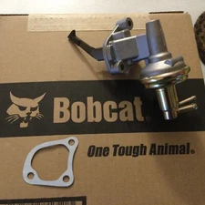 FUEL PUMP Melroe BOBCAT 642B 742B Mitsubishi 1.6L 4cylinder 32HP Gas skid loader