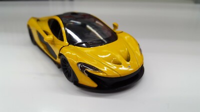 McLaren P1 gelb Kinsmart Spielzeug Modell Maßstab 1:36 Diecast Metall Auto Geschenk Geschenk