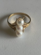 Vintage 18k Yellow Gold Three Pearl Cluster R...
