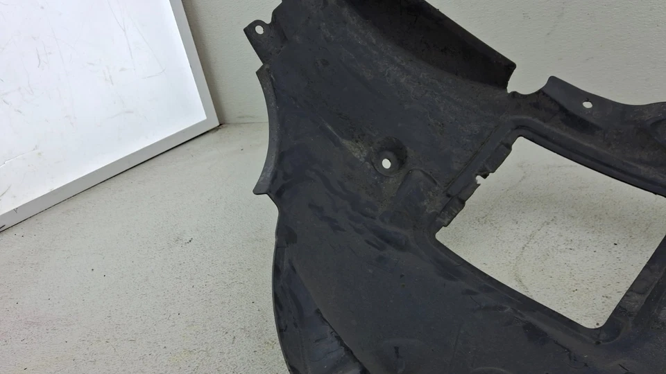 12-18 BMW F30 320i 328i 330i DELANTERA DERECHA GUARDABARROS FORRO PROTECTOR CONTRA SALPICADURAS OEM Foto 2 de 4