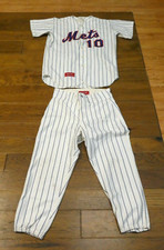 Rusty Staub Late 1970's New York Mets Uniform Salesman Sample Very Nice Display