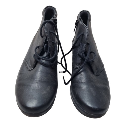 clarks cloudsteppers lace up