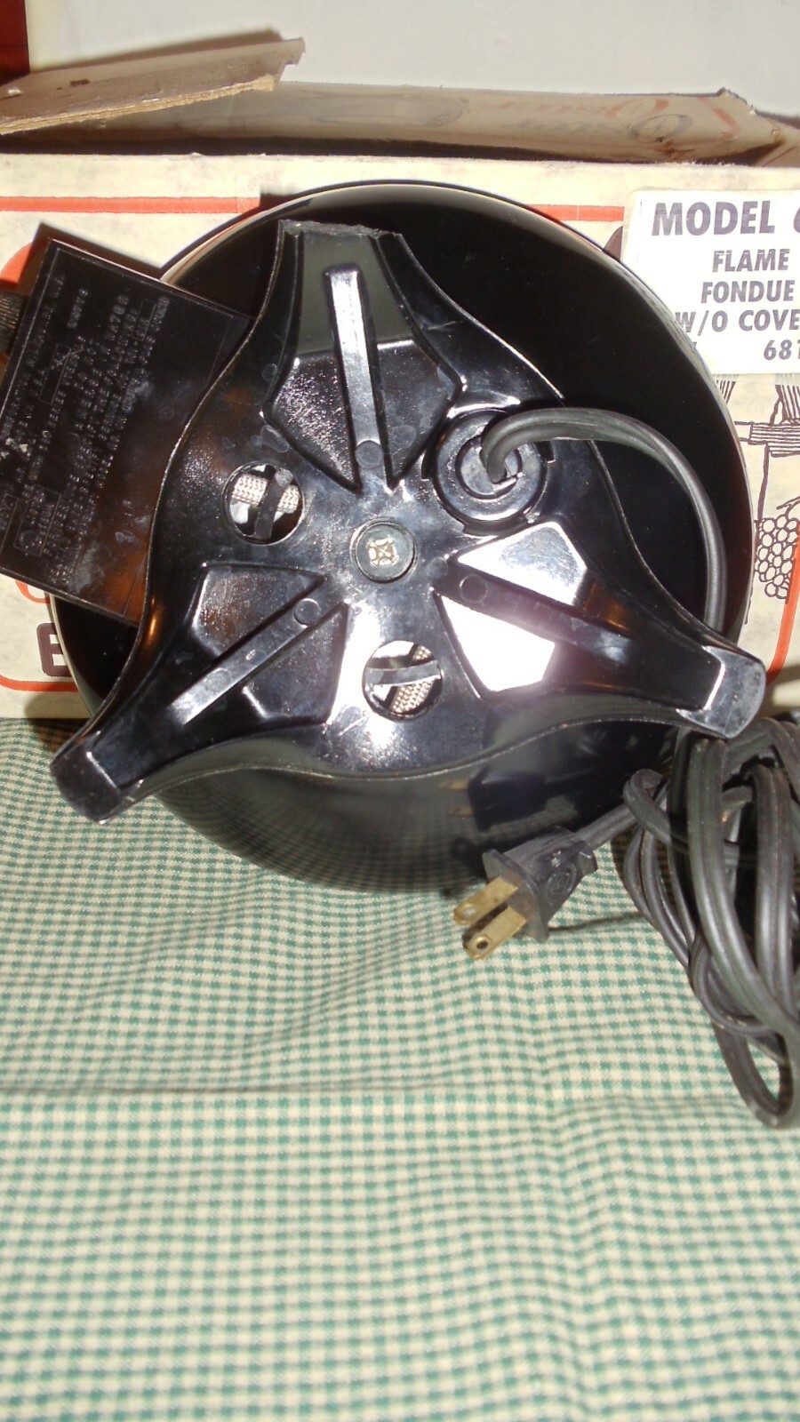 Vintage 1st. Generation Oster Electric Fondue 68137 Flame Red in