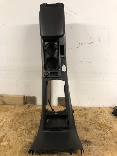 2008- 2010 Volvo V50 R Lower Centre Console & Arm Rest - Picture 4 of 4
