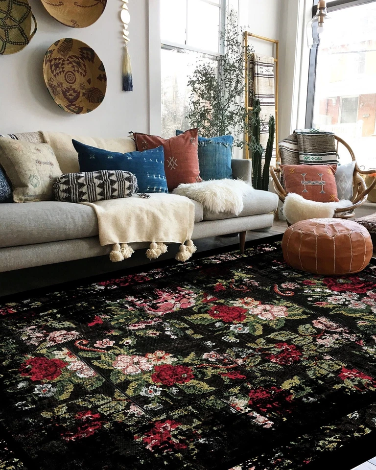Traditional Rug, Black Rug, Non Slip Washable Area Rug, Rose Theme Floral Carpet - Image 3 of 4