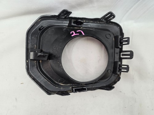 2016-23 TOYOTA TACOMA TRD PRO RIGHT PASSENGER FOG LIGHT BEZEL COVER TEXTURE OEM - Picture 4 of 5