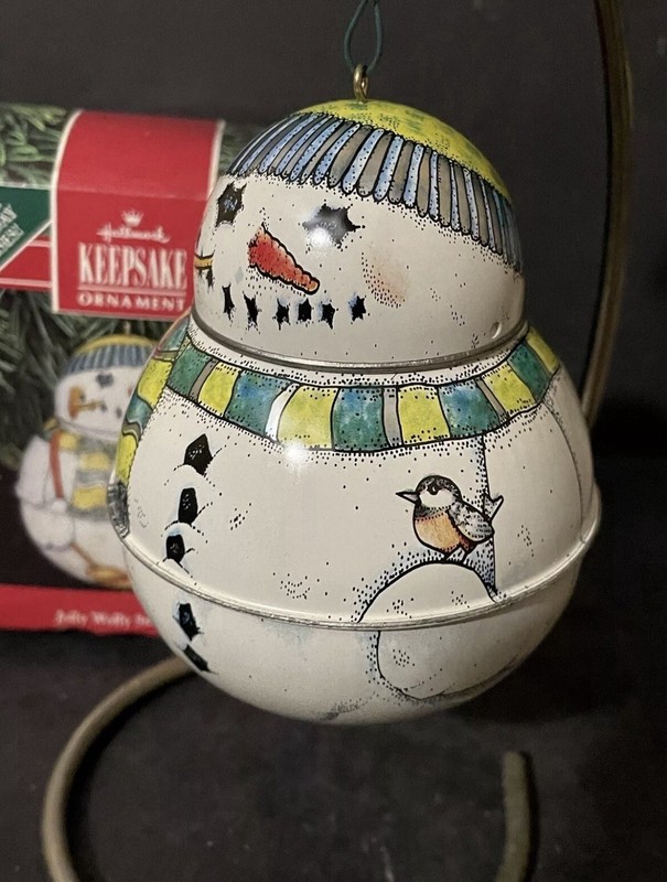 Hallmark Ornament 1991 JOLLY WOLLY SOLDIER tin container