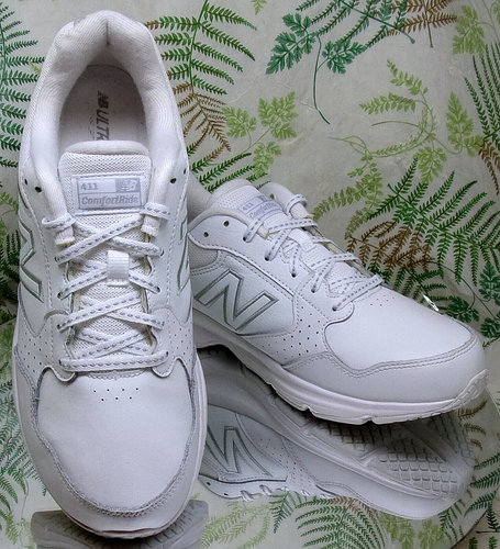 NEW BALANCE 411 COMFORT RIDE WHITE LEATHER SNEAKERS WALKING SHOES WOMENS SZ  10 D | eBay