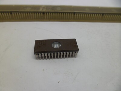 AMD AM27C512-200DC EPROM CHIP 28 PIN LOT OF 13 EPROMS n ANTI-STATIC SLEEVE NOS