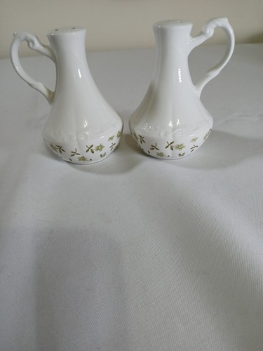J&G MEAKIN FORGET ME NOT SALT AND PEPPER SHAKERS, ENGLAND, ENGLISH IRONSTONE - Picture 2 of 17