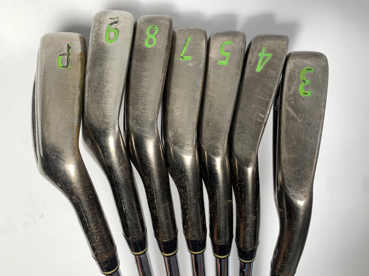 Titleist 710 AP2 Custom Iron Set 3-PW Dynamic Gold X100 Extra