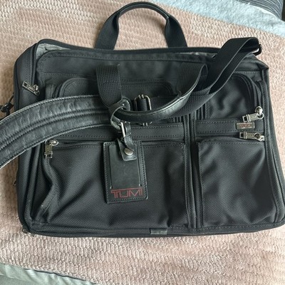 TUMI Alpha 2 T-Pass 26145 16in Expandable Laptop Briefcase - Black