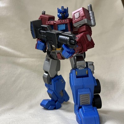 Transformers Optimus Hero of Steel alpha max