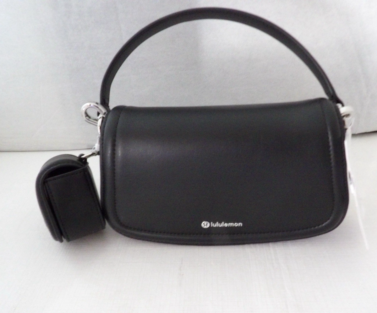 crossbody bags like lululemon Texas Longhorns Everywhere Metal Hardware and an adjustable strap that lets you wear it exactly how you like NWT Authentic LULULEMON CACTUS Black