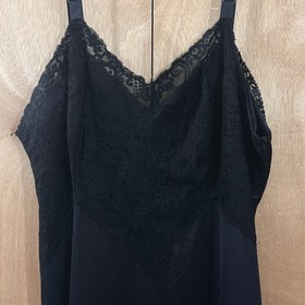 Late 1950s Lorraine Quality Lingerie Black Nylon Full Slip Size 40 to 38" Bust