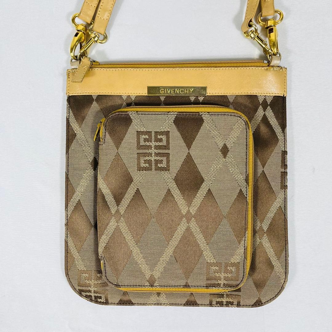 GIVENCHY Diamond Pattern Shoulder Smartphone Bag … - image 4