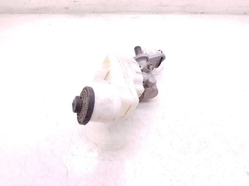 Toyota Camry 2013 2,5 L tracción delantera freno cilindro maestro montaje Foto 4 de 4