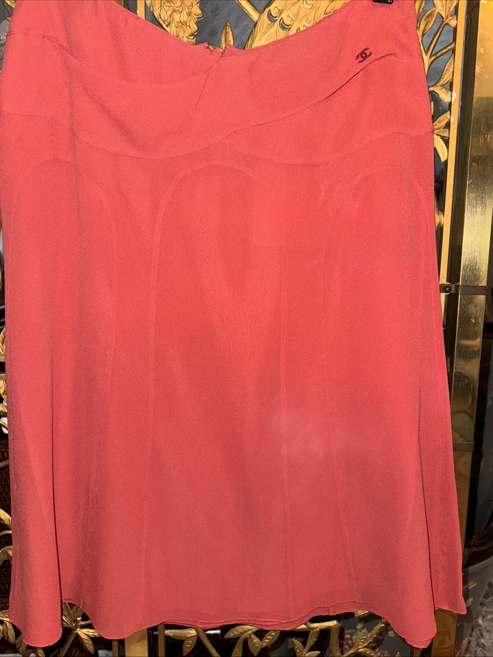Falda CHANEL Coral - Rosa 100% Seda Hasta la Rodilla Talla 38 EE. UU. 8 M Foto 2 de 4