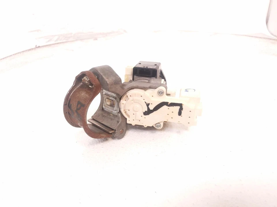 Cilindro de bloqueo de encendido de transmisión automática Toyota Corolla 2014-2019 con llave 45020-02500 Foto 2 de 4