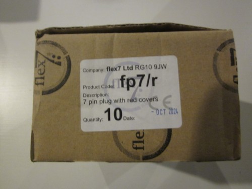 3 Boxen à 10, FLEX 7 FP4/R 4-POLIGER STECKER MIT ROTEN ABDECKUNGEN, neu, versiegelt.