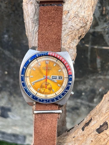 Vintage Seiko pogue chronograph 6139-6002 yellow dial