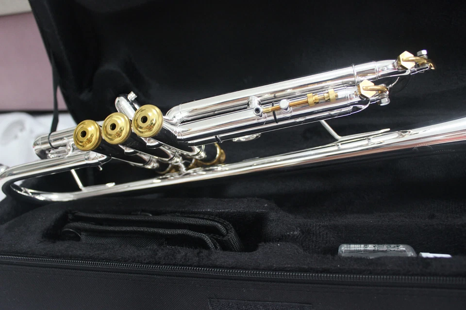 Bb Trumpet Silver Gold Plated Gold Button with 5c Trumpet Mouthpiece New - Image 3 of 4