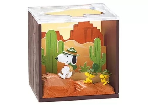 スヌーピー　SNOOPY COLLECTABLE BOX Miniatures Peanuts Snoopy Scenery Box Collection Terrarium Never
