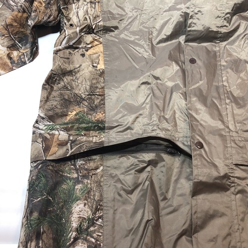 NEW XL Realtree Xtra RAIN COAT JACKET Lightweight Hooded Hunting Waterproof NWT - Picture 11 of 12