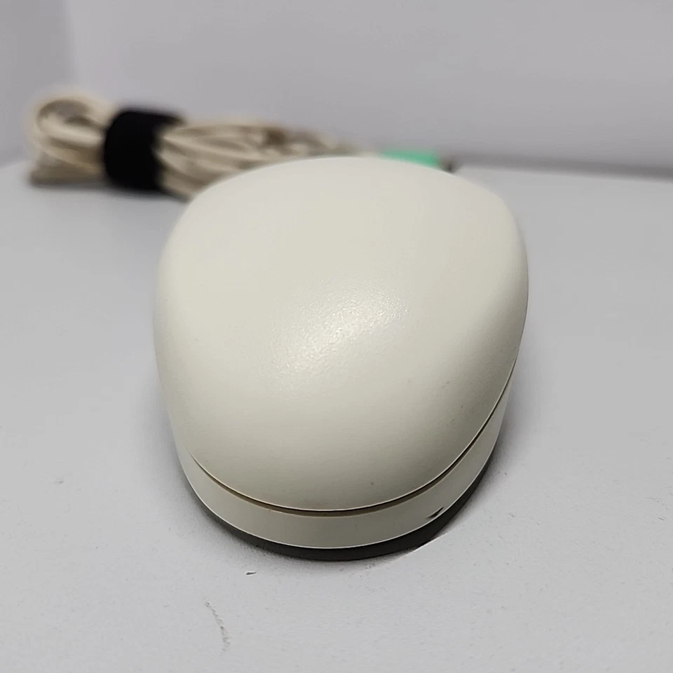 VINTAGE Mitsumi Ball Mouse ECM-S3902 White PS/2 Wired 2 Button 6 Pin - TESTED - Image 3 of 4