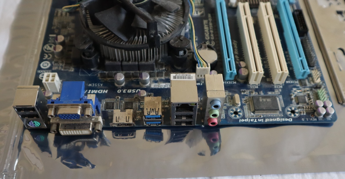Gigabyte Technology GA-B75M-D3H (rev. 1.0), LGA 1155, Intel
