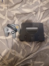 N64 Console with Controller - READ DESCRIPTION