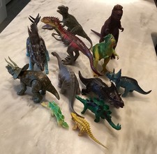 Lot Of 12 Plastic Dinosaurs Various Sizes And Colors- Lot Of 12
