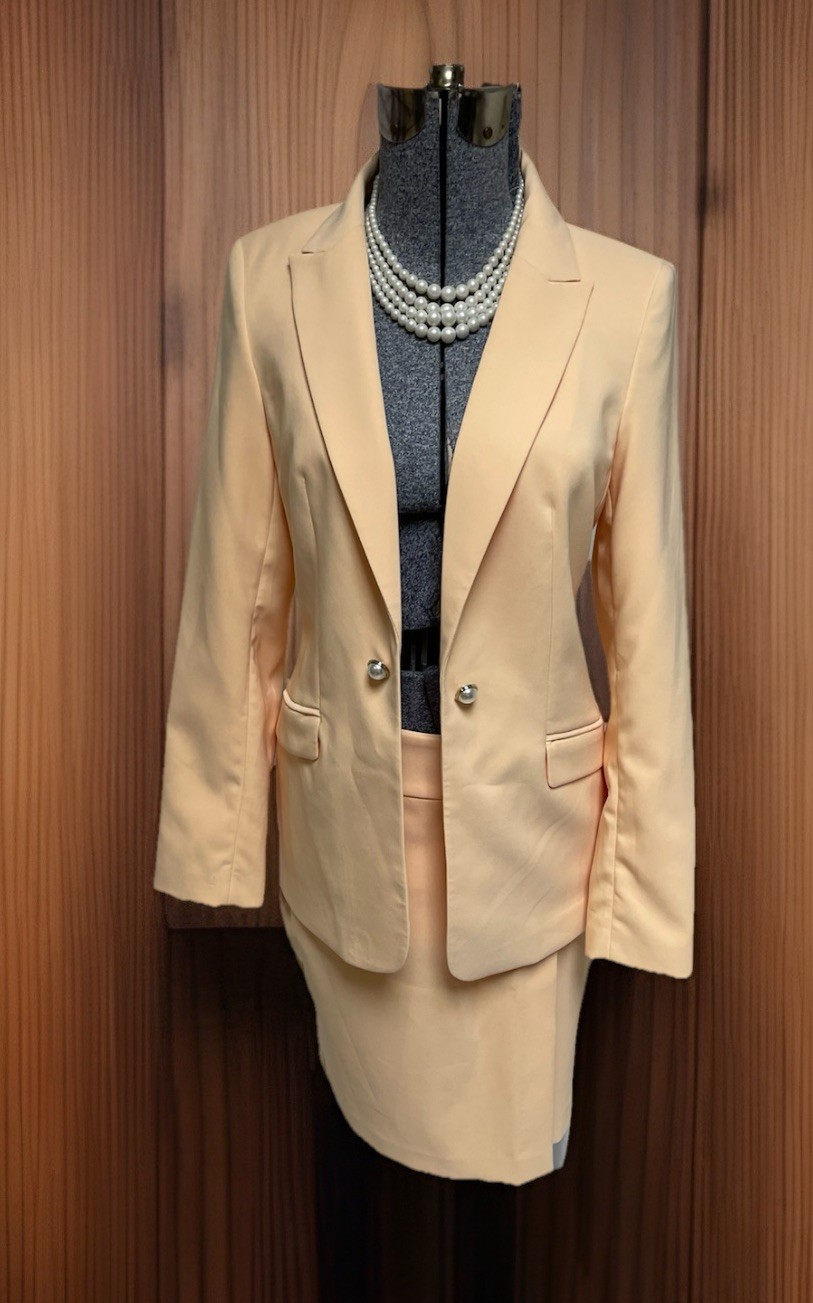 NEW Calvin Klein Skirt Suit Size Petite 10P Jacket 8P Skirt Two Piece Set Peach image 5