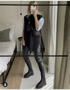 black slipover jumper