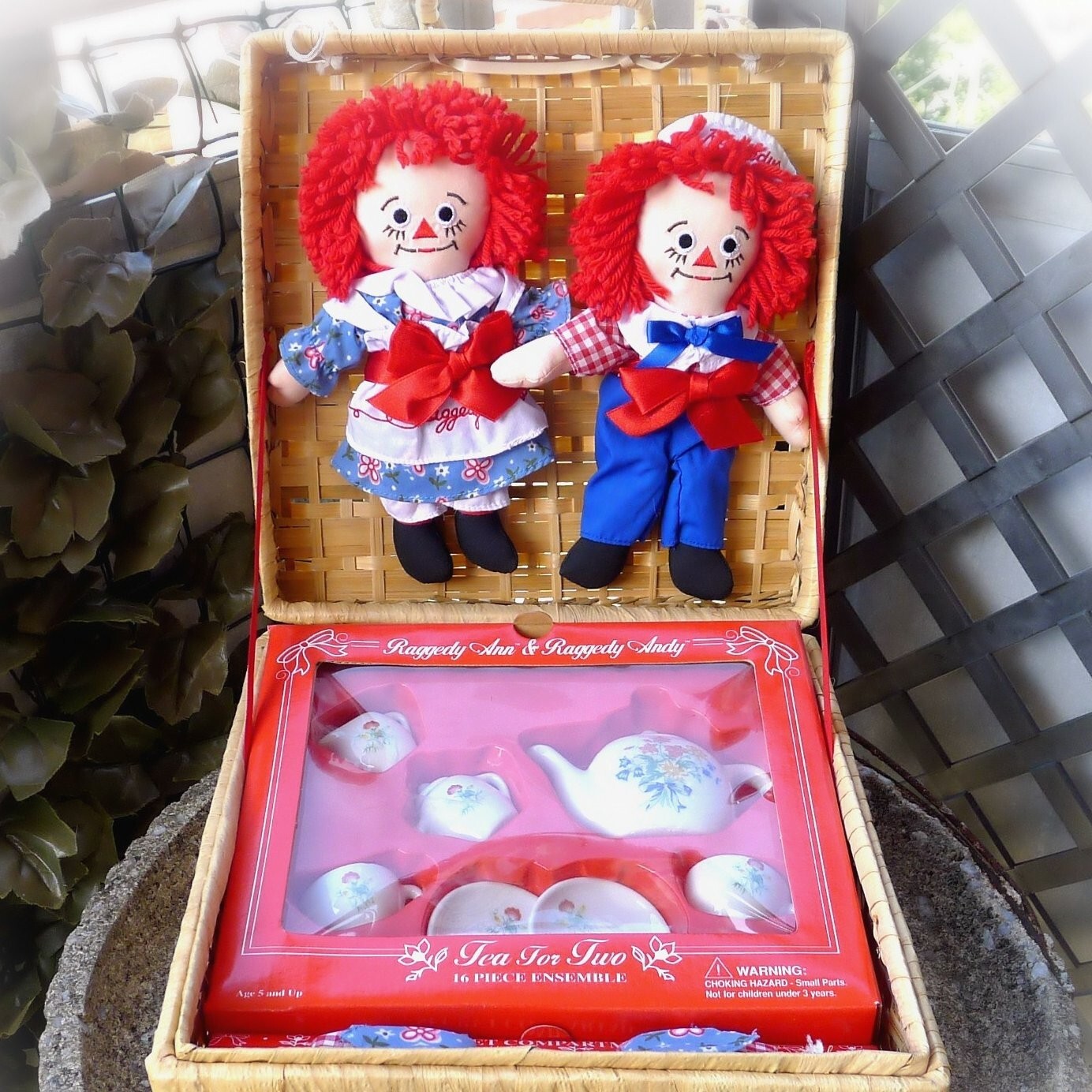 Raggedy Ann Doll Tea Set in Picnic Basket 16 Pc Applause by Johnny