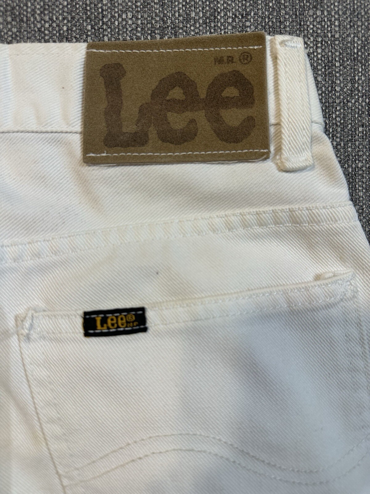 Picture 16 of 24