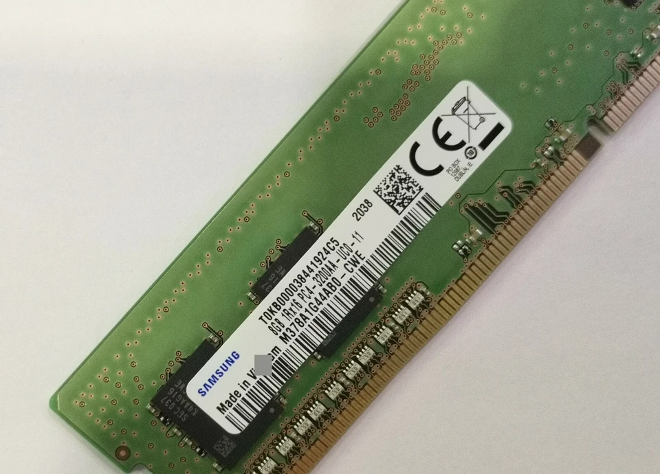 SAMSUNG 8GB DDR4 3200 Desktop DIMM RAM 1Rx16 PC4-25600 M378A1G44AB0-CWE 288pin - Image 3 of 4