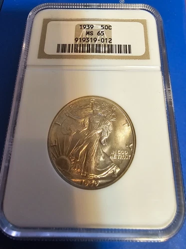 1939 50C Walking Liberty Half Dollar GEM BU! Nice Luster.