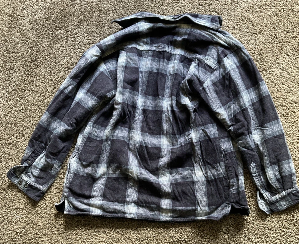 Camisa de franela para hombre Wolverine forrada térmicamente mediana, abotonada, a cuadros Foto 4 de 4